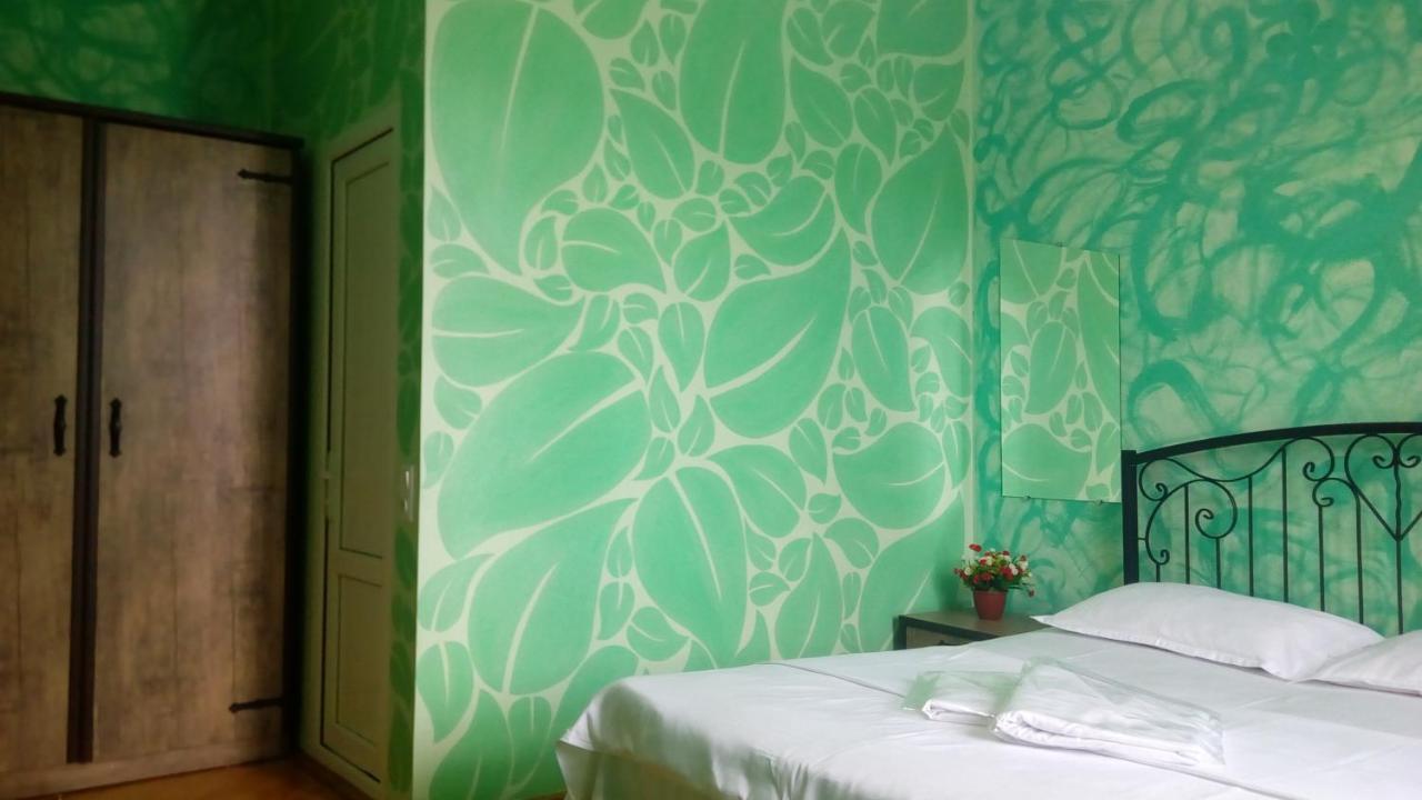 Hotel Isani ティビリシ エクステリア 写真