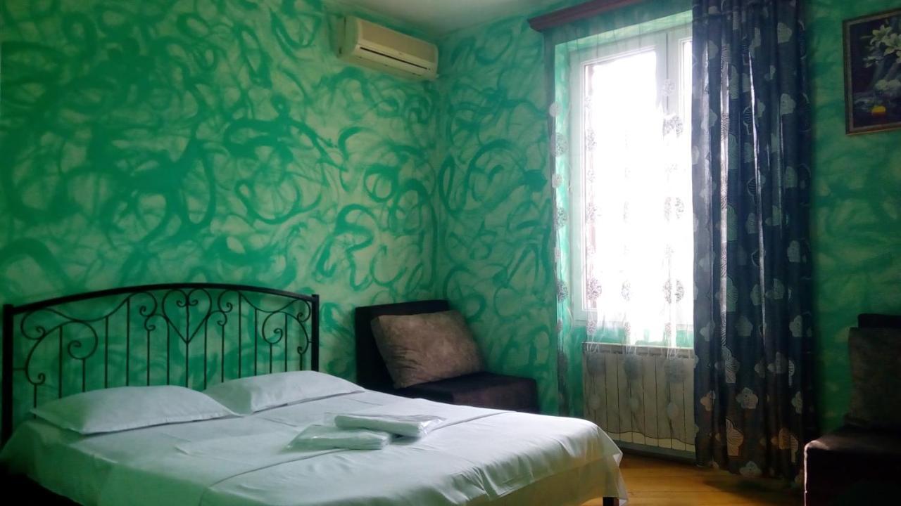 Hotel Isani ティビリシ エクステリア 写真