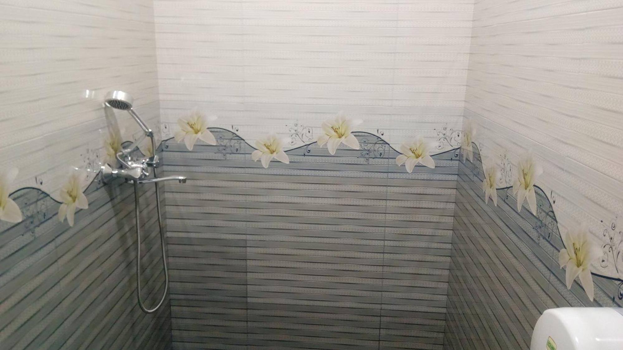 Hotel Isani ティビリシ 部屋 写真